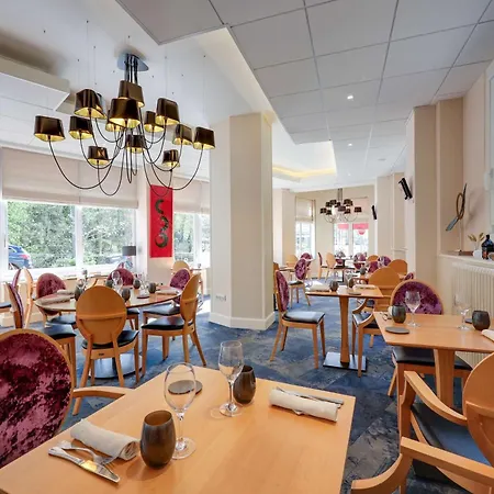 Hotel Le Roc Au Chien