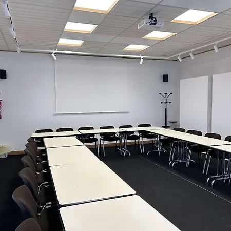 Brit & Le Roc Au Chien Otel