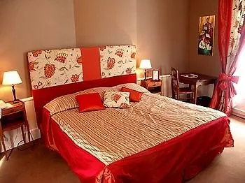 Hotel Brit & Le Roc Au Chien