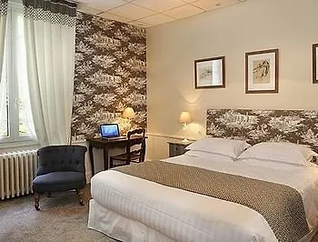 Le Roc Au Chien Hotel