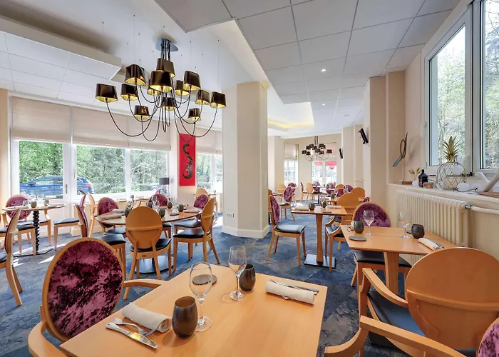 Brit & Le Roc Au Chien 3*