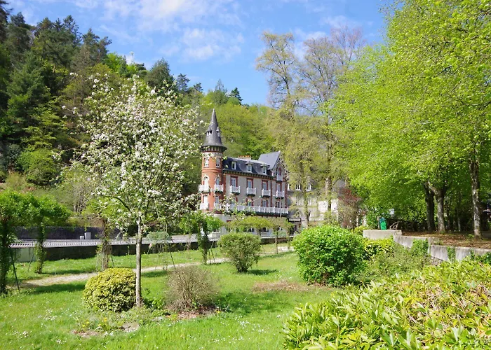 Brit & Le Roc Au Chien 3*